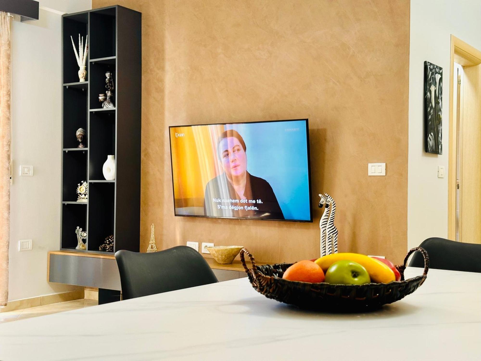 Vlorë Jico Travel - Erjon Apartments חדר תמונה