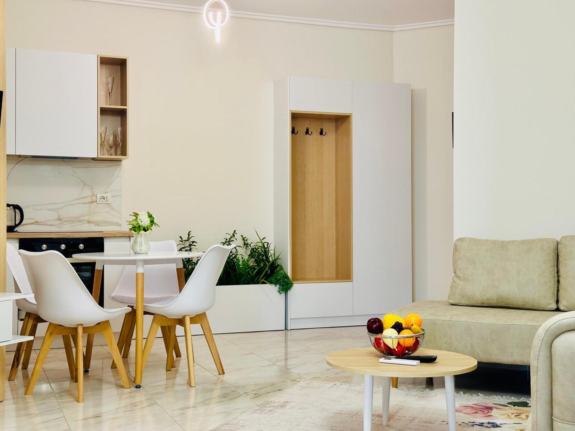 Vlorë Jico Travel - Erjon Apartments מראה חיצוני תמונה