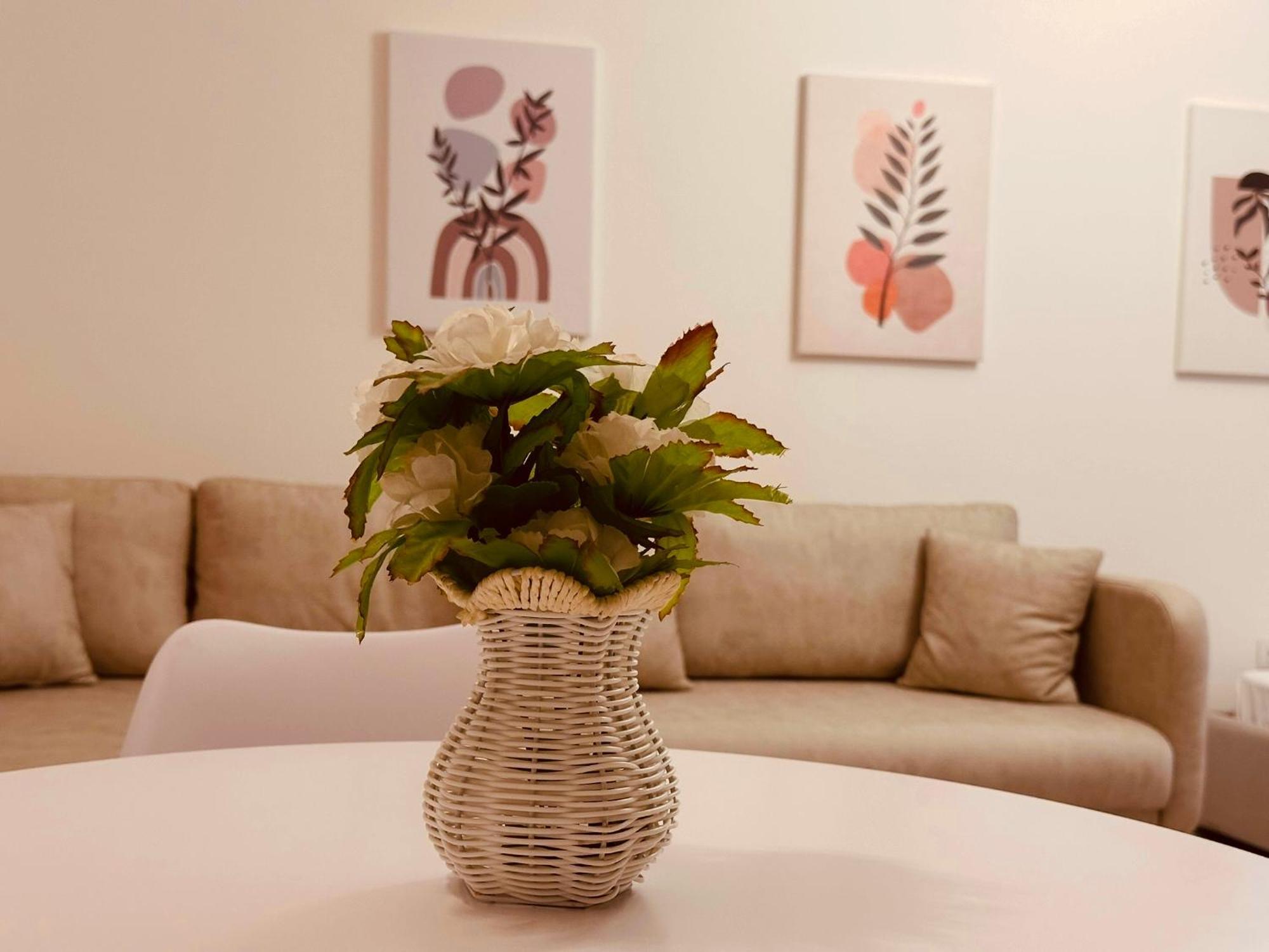 Vlorë Jico Travel - Erjon Apartments מראה חיצוני תמונה