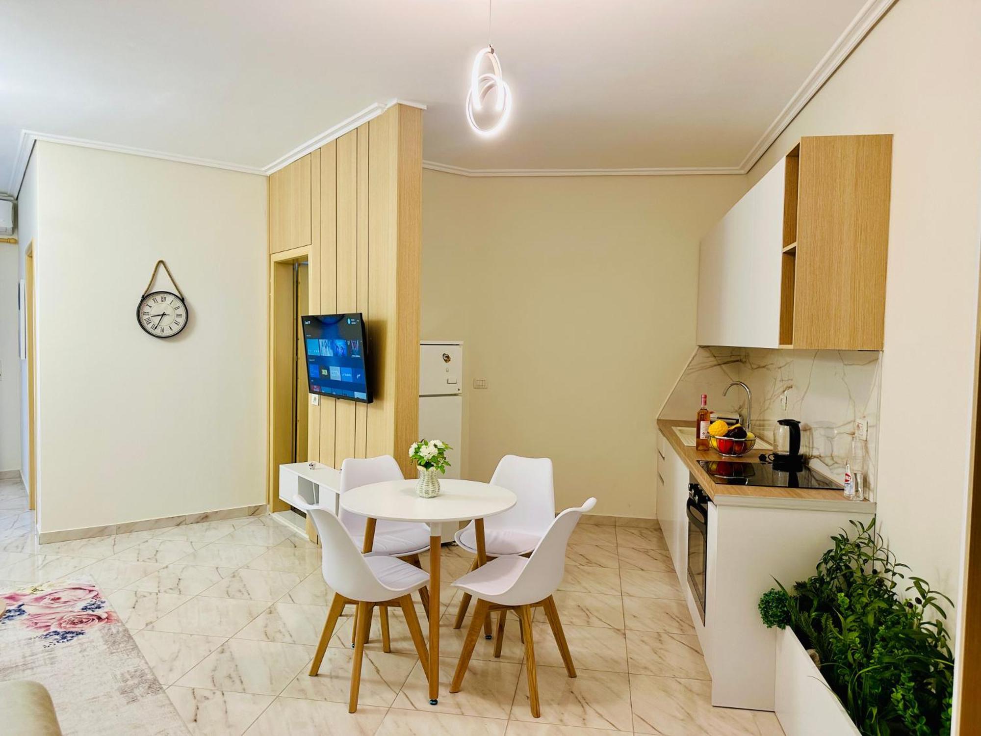 Vlorë Jico Travel - Erjon Apartments חדר תמונה